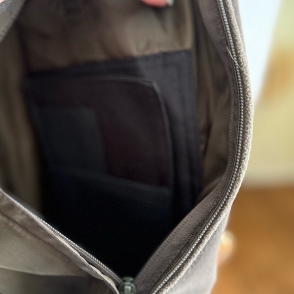 Rivers West Conceal & Carry Men’s Mocha Mousse Brown Vest - Picture 7 of 11